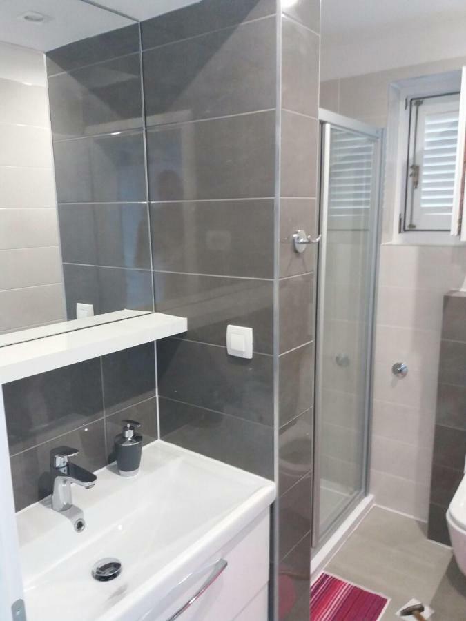 Apartment Nina Ποντστράνα Εξωτερικό φωτογραφία
